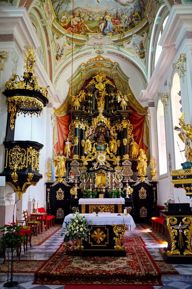 Der prachtvolle Innenraum der Wallfahrtskirche St. Ulrich am Lavanter Kirchbichl