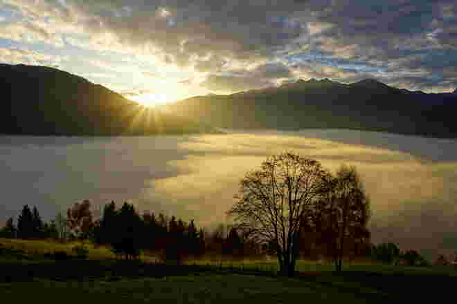 Sonnenaufgang überm Nebelmeer