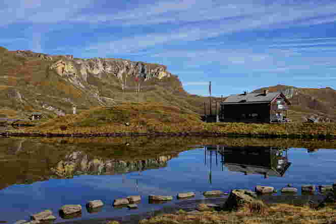 Wunderbar gespiegelte Bergwelt in der Fuscher Lacke