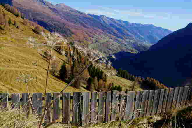 Herbstliche Blick ins Mölltal oberhalb von Heiligenblut