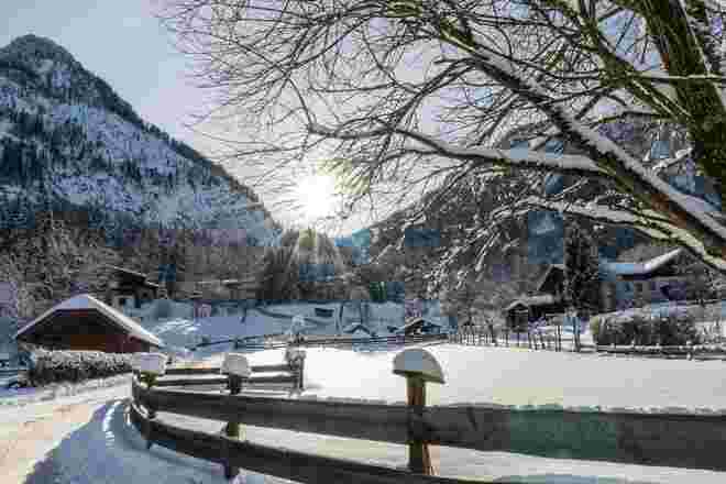 Sonne noch hintern Berg