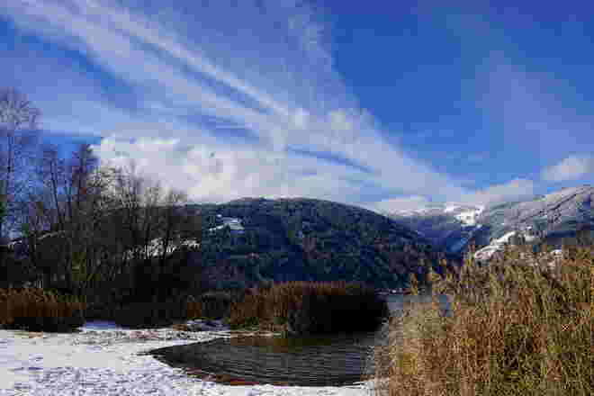 Besondere Wolkenstimmung am Südufer vom Zeller See