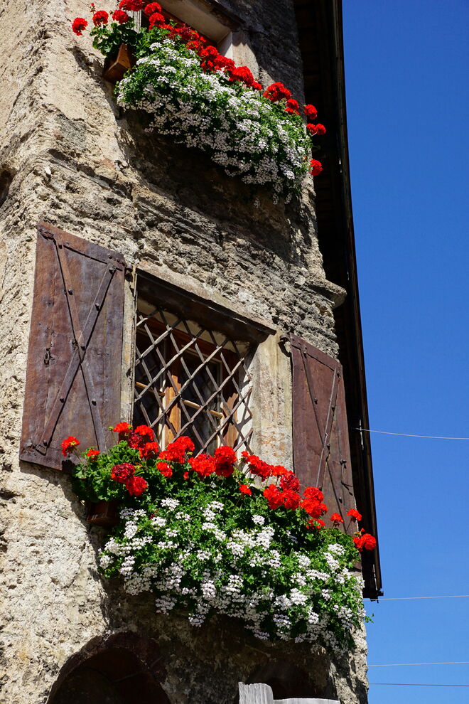 Das Voglmaierhaus in Rauris mit dem schönen Blumenschmuck