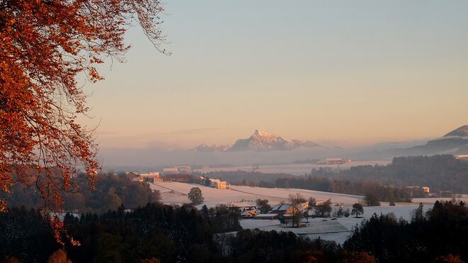 Der markante Schafberg als Insel