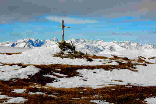Schlichtes Gipfelkreuz