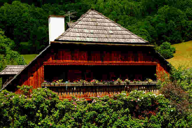 Sonnengebräunt
