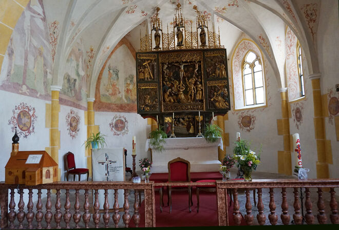 Altar der Filialkirche Gebertsham