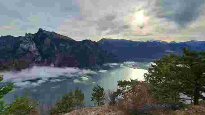 Der Traunsee in strahlender Wintersonne
