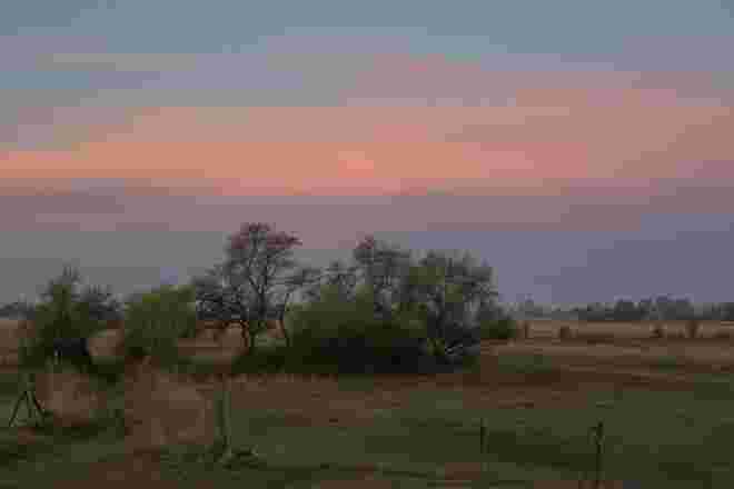 Morgenrot im Seewinkel bei Illimtz Ende Oktober