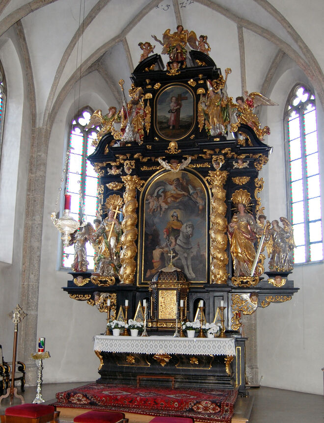 Hauptaltar in der Pfarrkirche Straßwalchen 