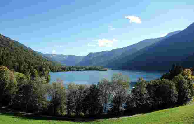 Blick von Vordersee (Faistenau) auf den Hintersee....