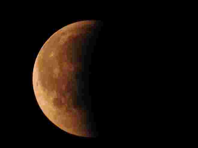 Blick zum Mond