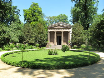 Mausoleum im ....