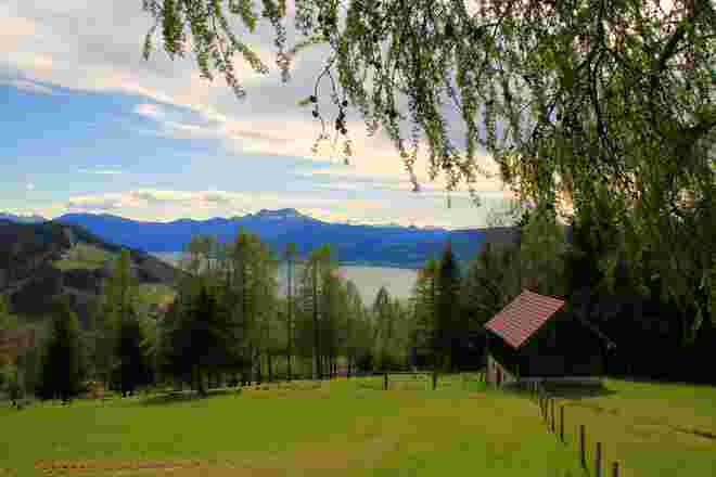 Ein Frühlingsblick auf den Attersee
