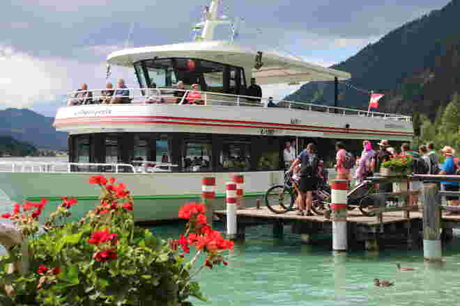 Schifffahrt am Weißensee 