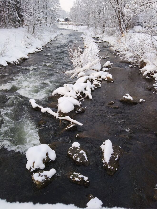 Verschneite Fischach