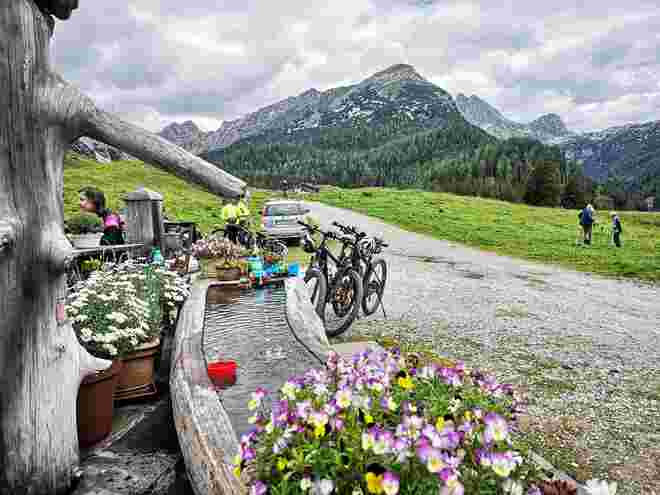Kallbrunn Alm Brunnen