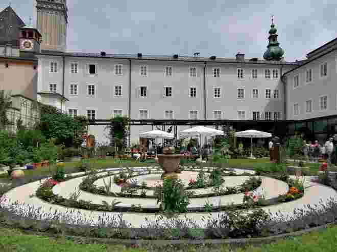 Blumenlabyrinth 