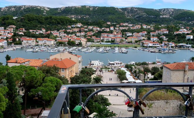 Auch hier gibt es die "Liebesschlösser"