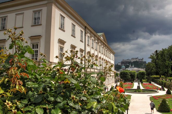 Dunkle Wolken über Salzburg´s Altstadt