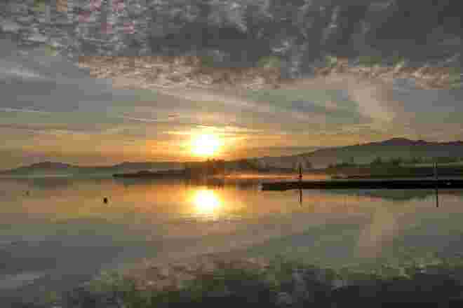 Bild drei vom heutigen   Sonnenaufgang beim Strandbad Seekirchen 