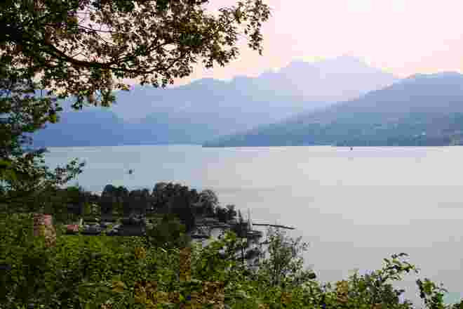 Ein Schiff wird anlegen