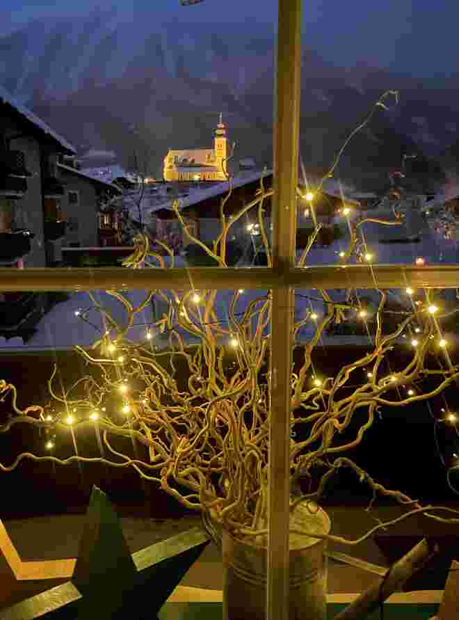 Weihnachtliche Fensterblicke