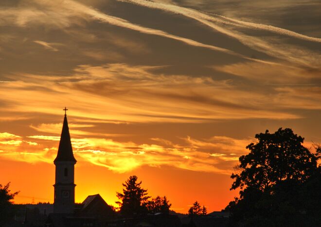 So einen schönen Sonnenuntergang wie gestern in Hof sieht man auch nicht alle Tage...