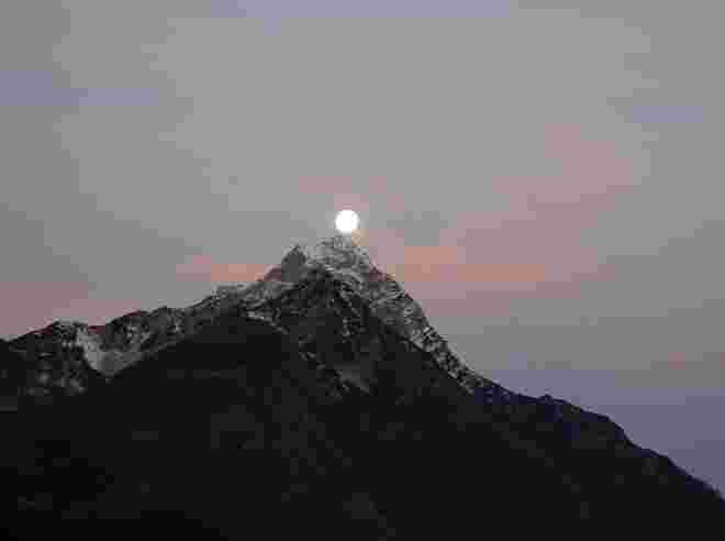 . . .  einen Tag nach Vollmond . . . 