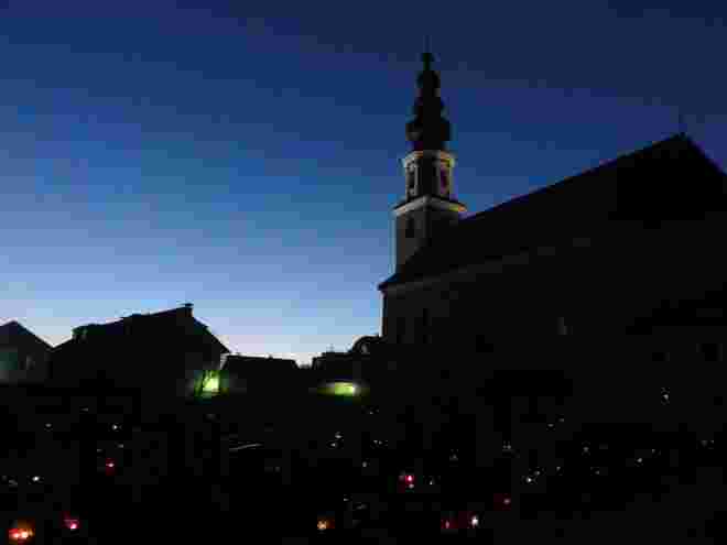 die Osternacht bricht an 