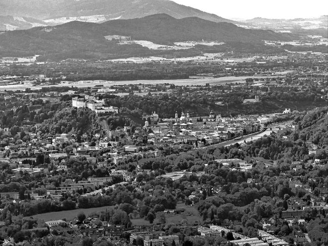 Salzburg in schwarz/weiß