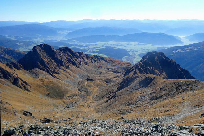 Blick ins riesige  Zehnerkar