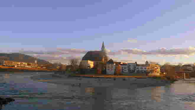 über die Salzach gschaut...