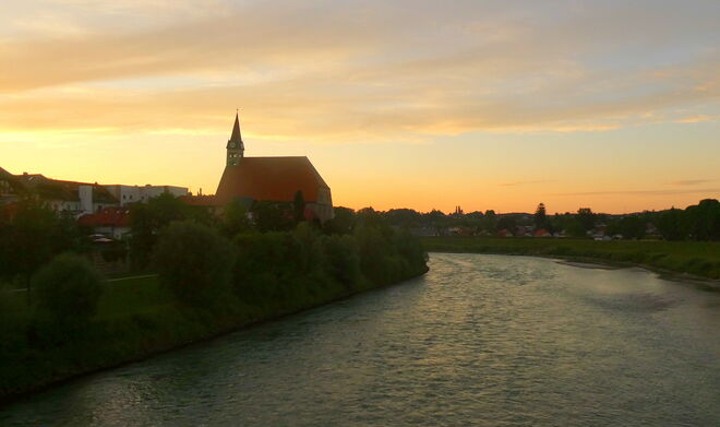 abends an der Salzach