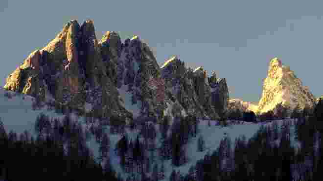 Die Lungauer Dolomiten im ersten Sonnenlicht