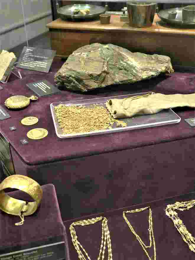 Gold - Goldsuche - Goldschmuck