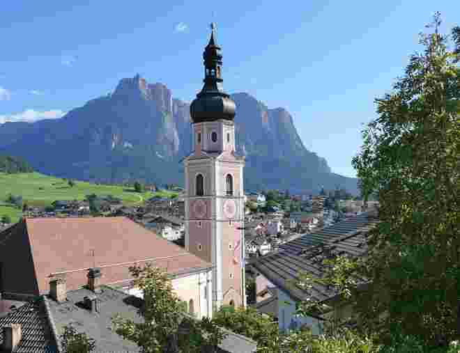 Kastelruth vor dem Schlern