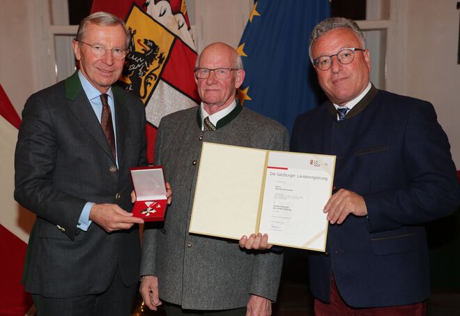 Herzlichste Gratulation an Bernhard