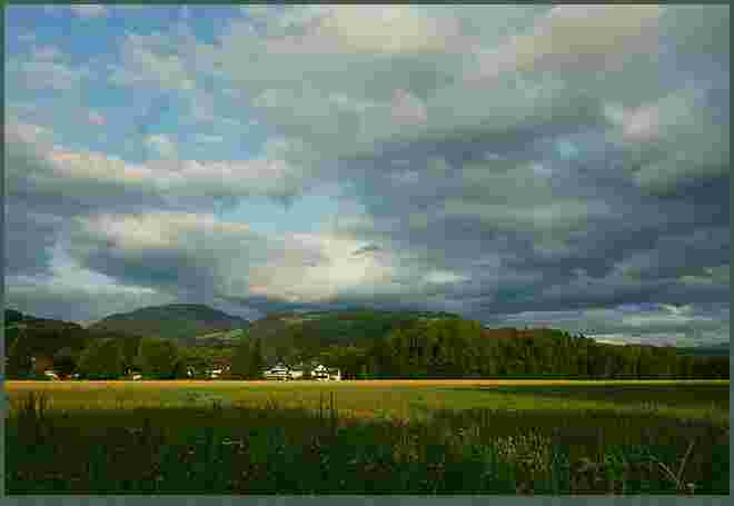. . .  die Wolken kamen . . .
