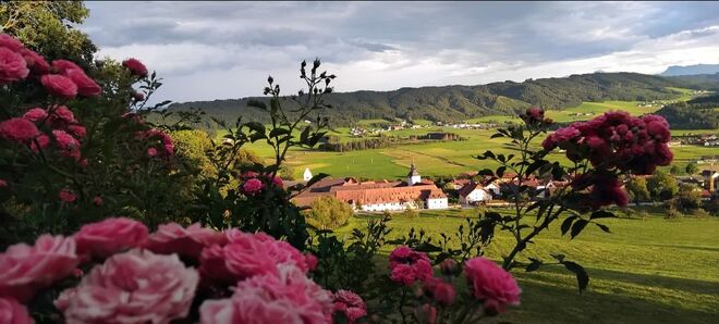 Über dem schönen Oichtental 