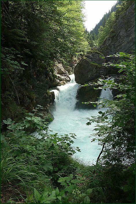 ... beim Stromboding-Wasserfall