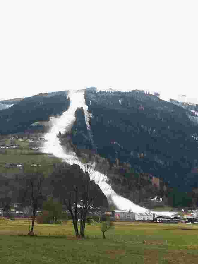 Schneemaschinenteppich Areit-Schüttdorf