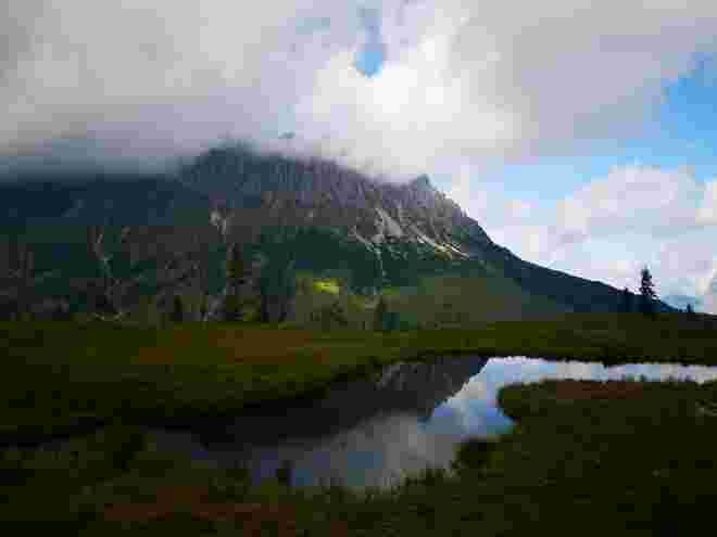 Die Mandelwand  versunken im Wolkenmeer