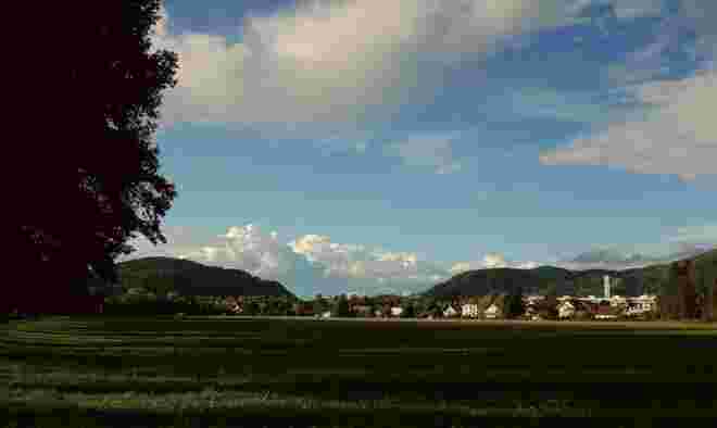 . . . wieder gewitterverdächtige Wolken . . . 