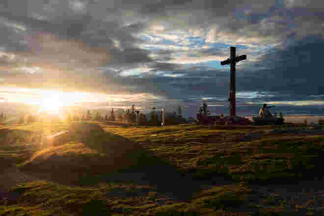 Kraftvoller Sonnenuntergang