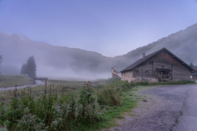 Gnadenalm im Nebel