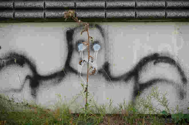 Vorsicht  ;  )