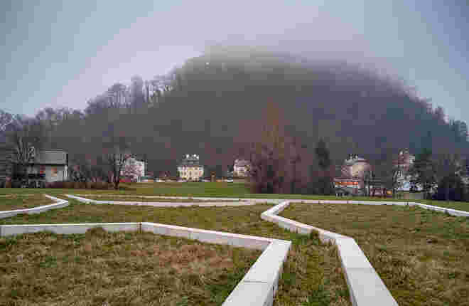 Festung im Nebel
