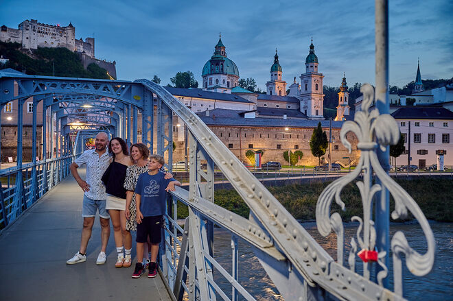 Glückliche und zufriedene Salzburgbesucher