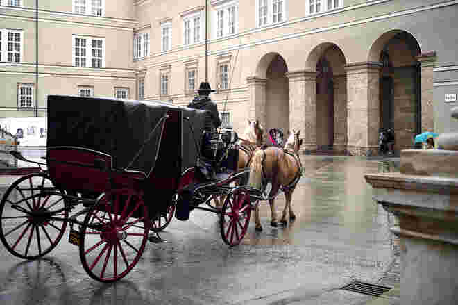 Wenn es auf dem Domplatz regnet